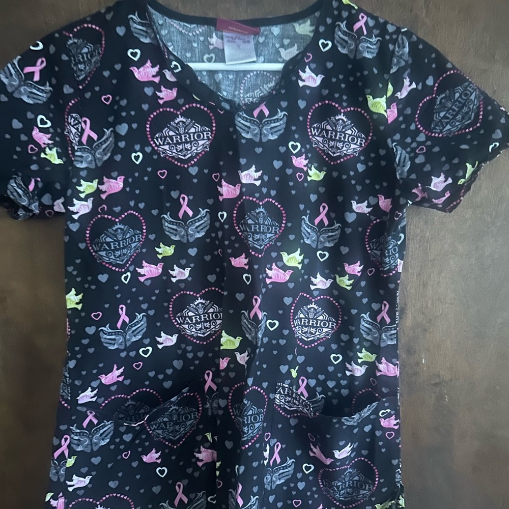 Women’s Black 'Warriors in Pink  Print V-Neck Top - Pink Ribbon Support